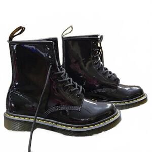 "Dr. Martens" Womens Sz.8, 1460 8-eye, Shiny Black Patent Leather, Lace-Up Boots